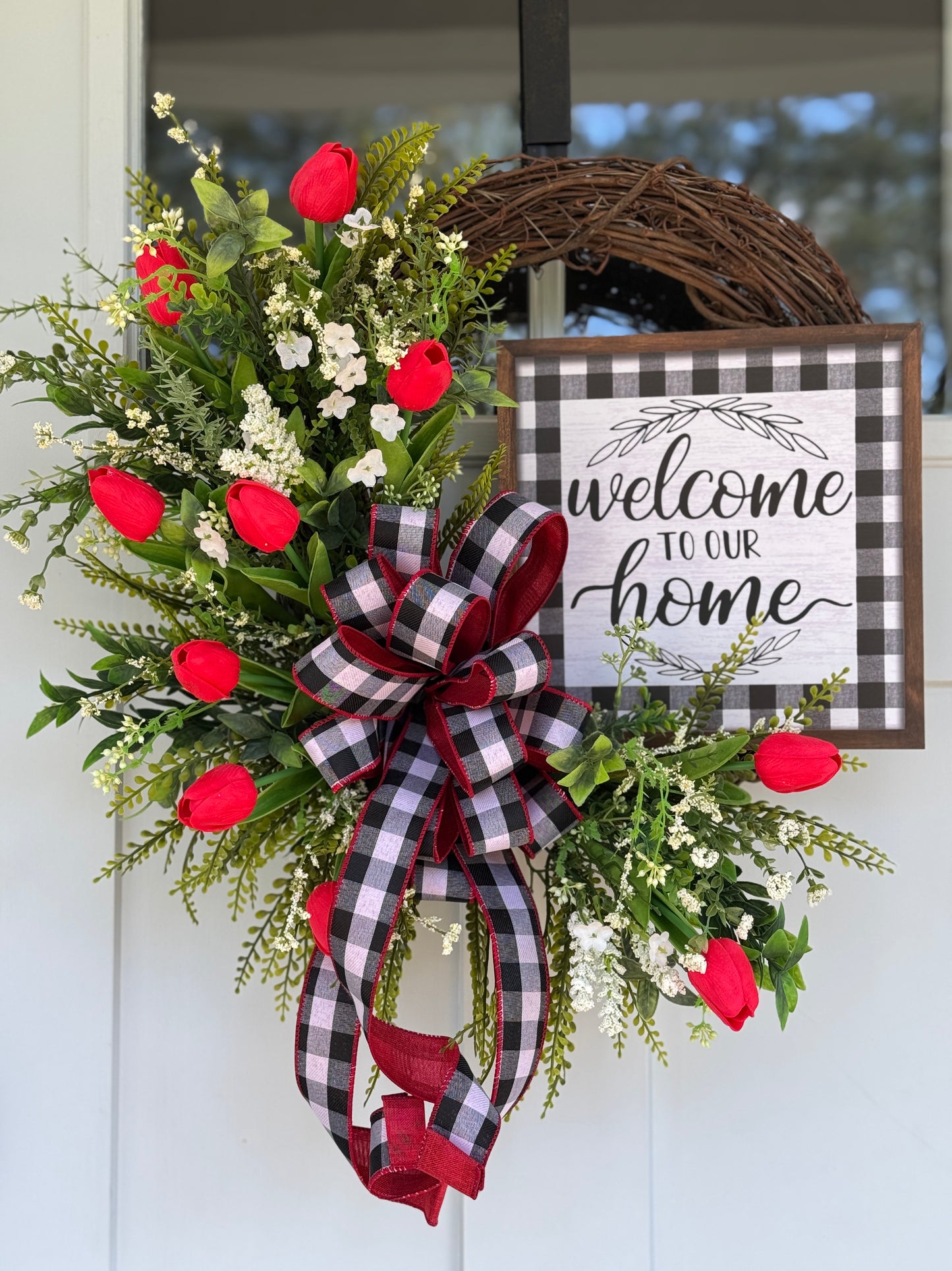 Red Tulip Welcome To Our Home Wreath